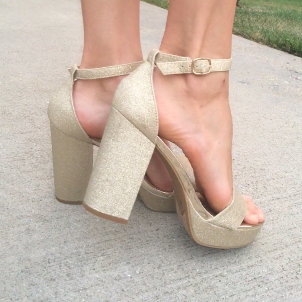 Gold, glittered heels!